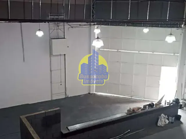 Galpão / Barracão com 195m², para alugar, no bairro Jardim das Flores em Osasco