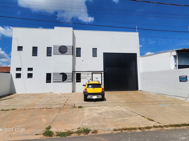 Foto do Galpão / Barracão - barracão à venda e locação 4 Vagas, 370M², Jardim Santana, Valinhos - SP | Lurok Imobiliaria Ltda