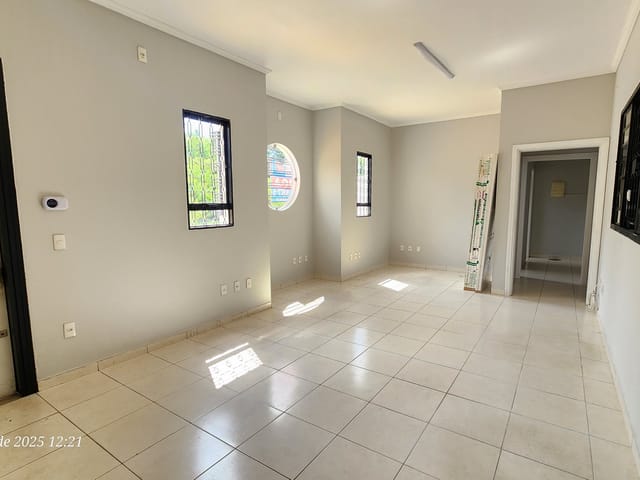 Foto do Galpão / Barracão - barracão à venda e locação 4 Vagas, 370M², Jardim Santana, Valinhos - SP | Lurok Imobiliaria Ltda