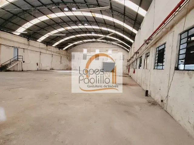 Galpão / Barracão com 750m², para alugar, no bairro Vila Industrial em Bom Jesus dos Perdões