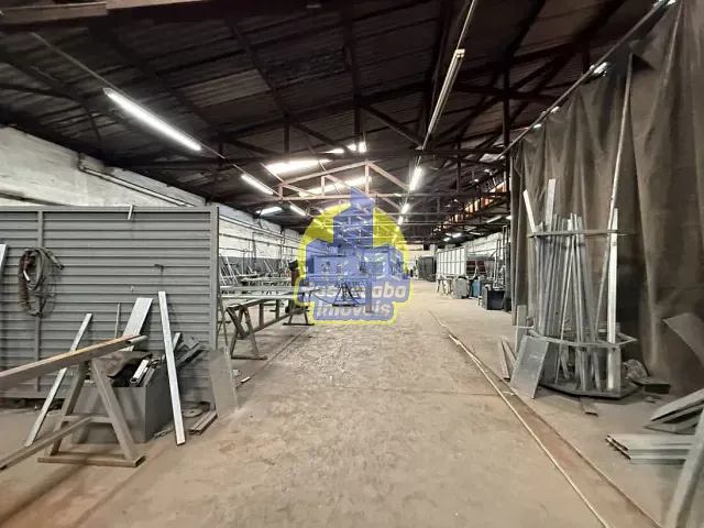 Galpão / Barracão com 1232m², para alugar, no bairro Vila Independência em São Paulo