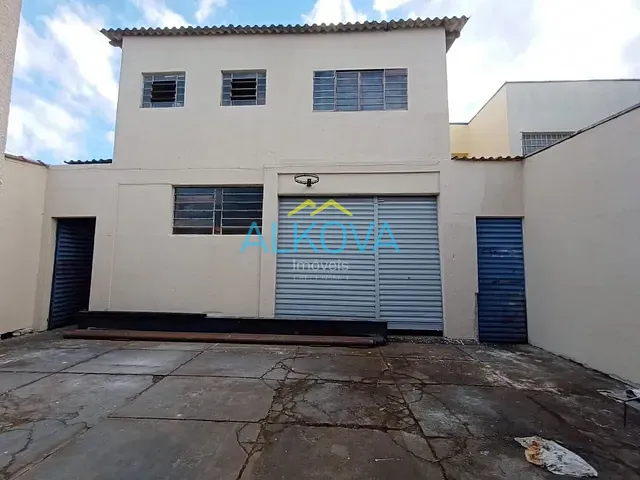 Galpão / Barracão com 250m², à venda, no bairro Jardim Motorama em São José dos Campos