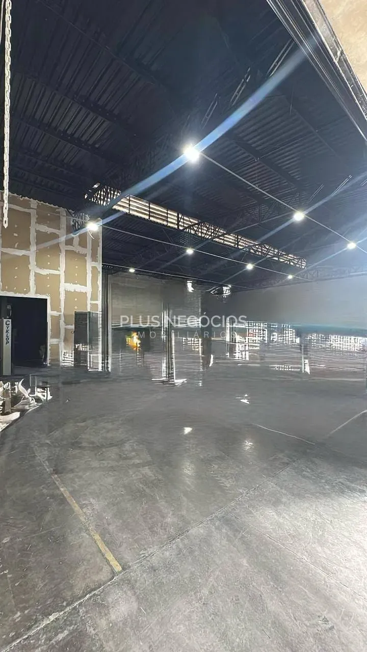Depósito-Galpão, 750 m² - Foto 1