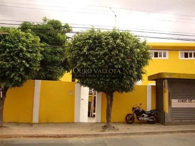 Galpão / Barracão com 1960m², à venda, no bairro Vila Itapoan em Guarulhos