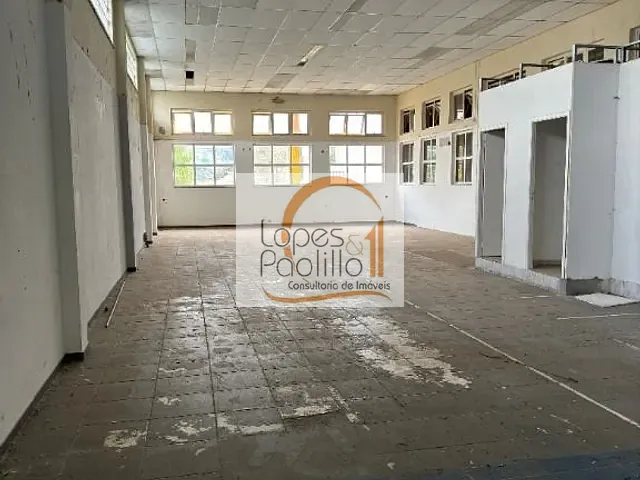 Galpão / Barracão com 2000m², para alugar, no bairro Centro em Piracicaba