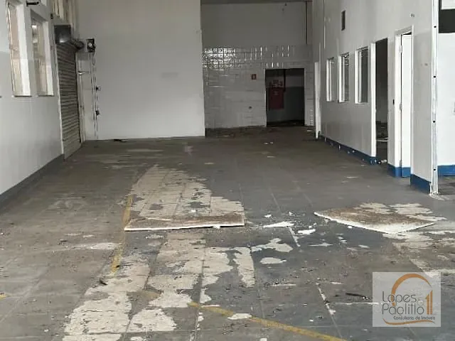 Galpão / Barracão com 2000m², para alugar, no bairro Centro em Piracicaba