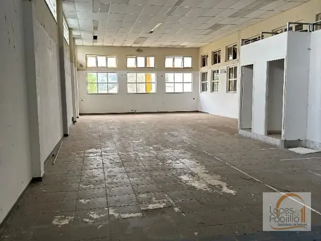 Galpão / Barracão com 2000m², para alugar, no bairro Centro em Piracicaba