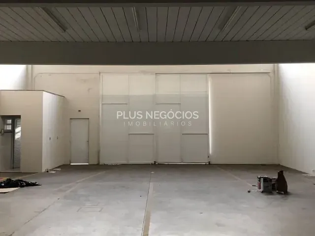 Galpão / Barracão com 489m², à venda ou para alugar, no bairro Centro em Sorocaba