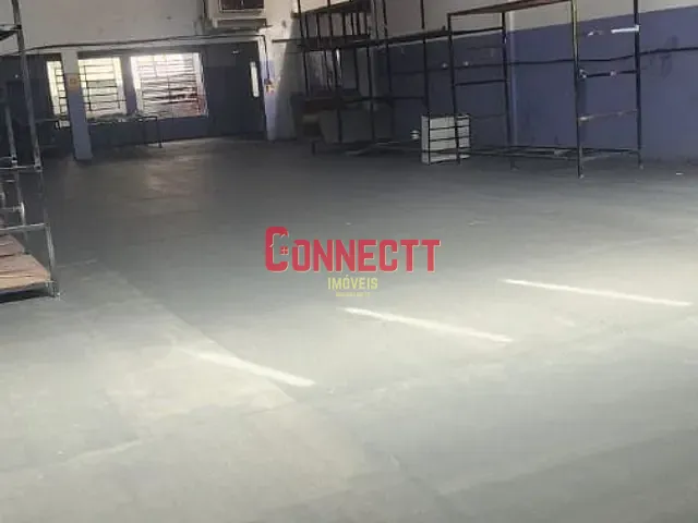 Galpão / Barracão com 500m², para alugar, no bairro Independência em Ribeirão Preto