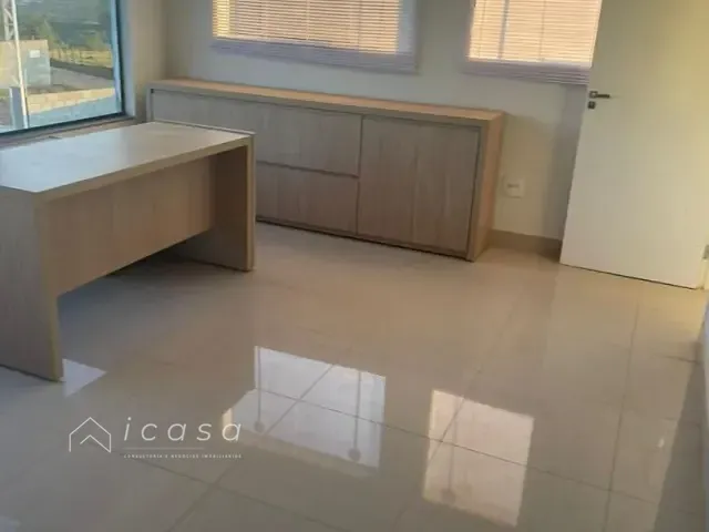 Galpão / Barracão com 28000m², para alugar, no bairro Área Rural em Pouso Alegre