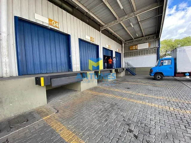 Galpão / Barracão com 926m², para alugar, no bairro Prazeres em Jaboatão dos Guararapes