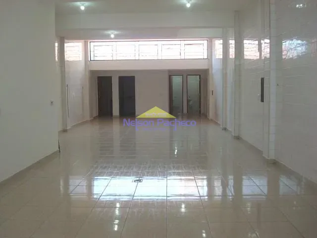 Galpão / Barracão com 128m², para alugar, no bairro Centro em Capivari