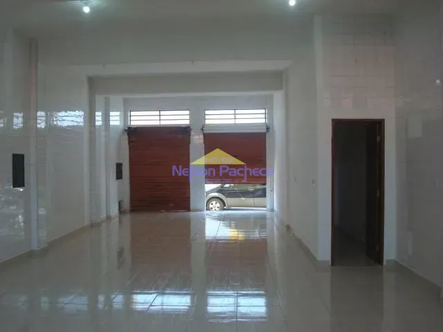 Galpão / Barracão com 128m², para alugar, no bairro Centro em Capivari