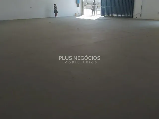 Galpão / Barracão com 3000m², para alugar, no bairro Jardim Edgar Marques em Sorocaba
