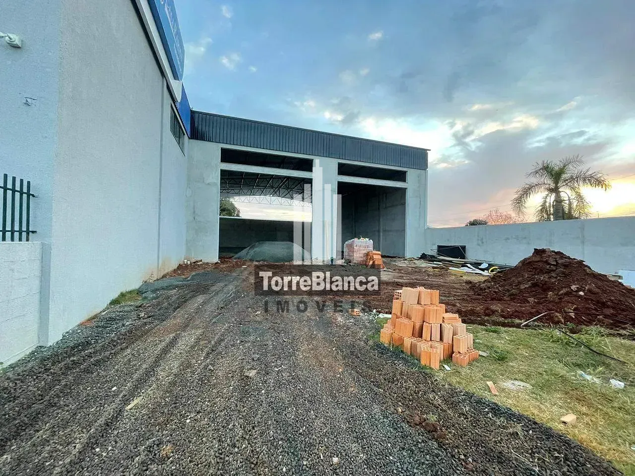 Depósito-Galpão, 280 m² - Foto 3