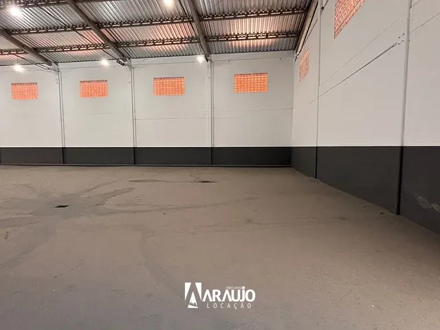 Galpão / Barracão com 772m², para alugar, no bairro Cordeiros em Itajaí