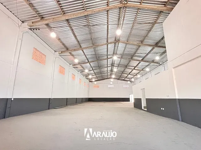Galpão / Barracão com 772m², para alugar, no bairro Cordeiros em Itajaí