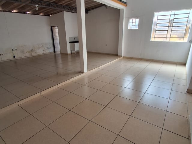 Galpão / Barracão para alugar, no bairro Centro em Birigüi