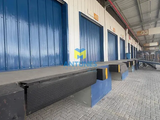 Galpão / Barracão com 926m², para alugar, no bairro Prazeres em Jaboatão dos Guararapes
