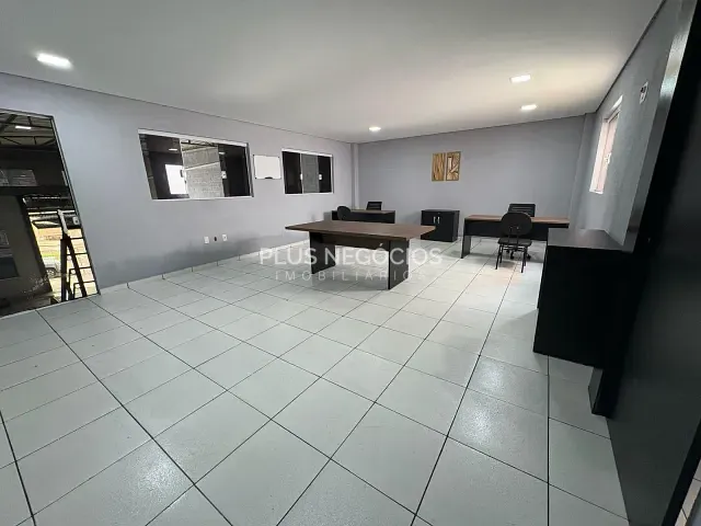 Galpão / Barracão com 290m², à venda ou para alugar, no bairro Jardim Piazza di Roma em Sorocaba