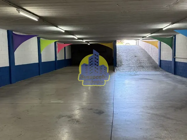 Galpão / Barracão à venda ou para alugar, no bairro km 18 em Osasco
