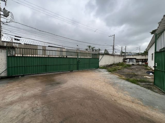 Galpão / Barracão com 3500m², para alugar, no bairro Jardim Leda (Fazendinha) em Santana de Parnaíba