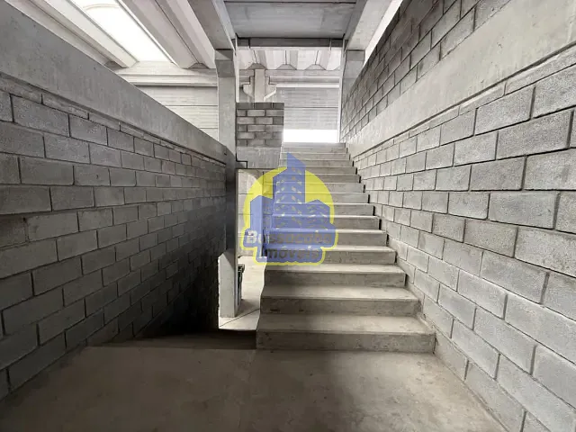 Galpão / Barracão com 655m², para alugar, no bairro Jardim Passárgada I em Cotia