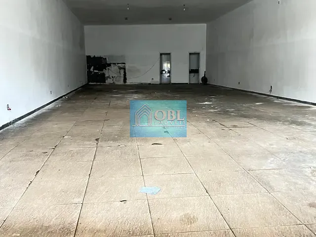Loja com 240m², para alugar, no bairro Vila Santa Clara em São Paulo