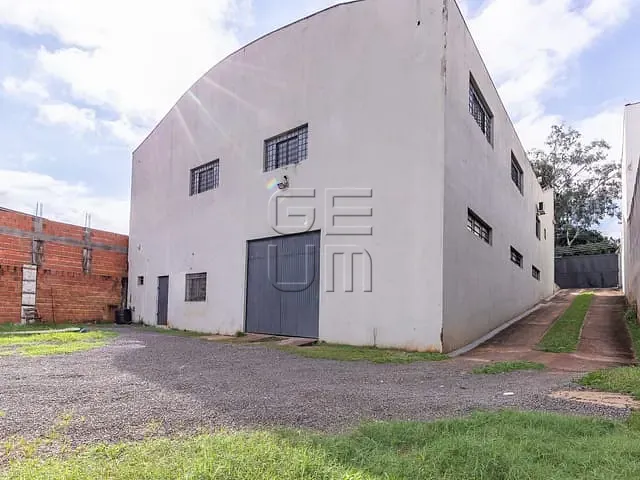 Galpão / Barracão para alugar, no bairro Parque Industrial Kiugo Takata em Londrina