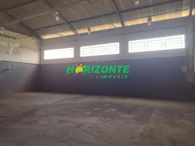 Galpão / Barracão com 1350m², para alugar, no bairro Chácaras Reunidas em São José dos Campos