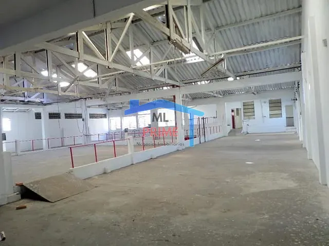 Galpão / Barracão com 1000m², à venda, no bairro Vila Zelina em São Paulo