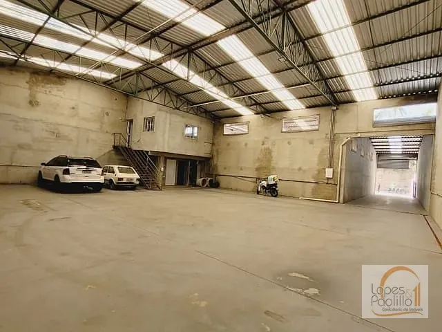 Galpão / Barracão com 550m², para alugar, no bairro Tanque em Atibaia