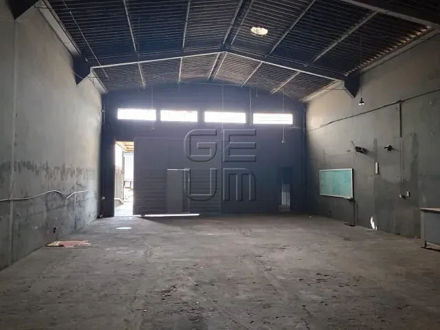 Galpão / Barracão com 256m², à venda, no bairro Lindóia em Londrina