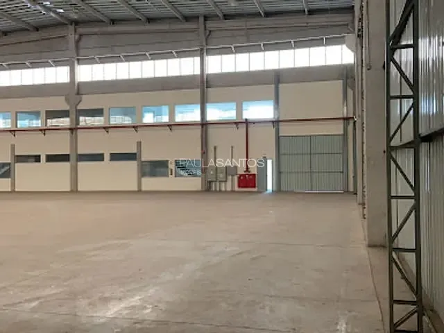 Galpão / Barracão com 1045m², para alugar, no bairro Iporanga em Sorocaba