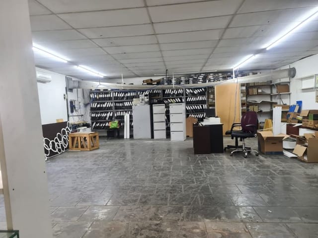 Galpão / Barracão com 3050m², à venda, no bairro Chácara do Solar I (Fazendinha) em Santana de Parnaíba