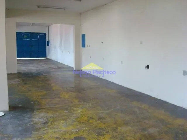 Galpão / Barracão com 153m², à venda ou para alugar, no bairro Centro em Capivari