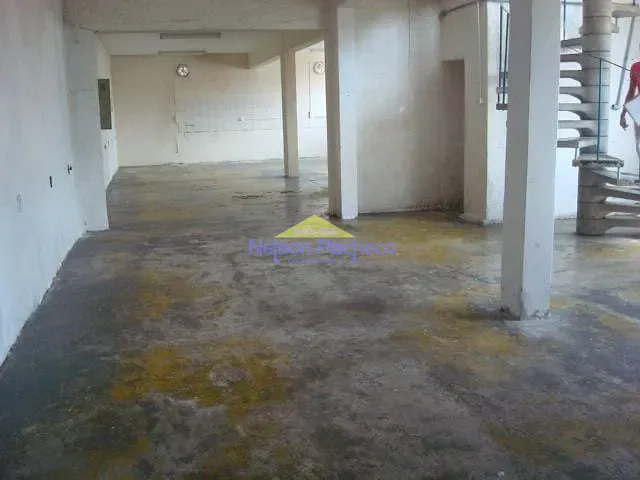 Galpão / Barracão com 153m², à venda ou para alugar, no bairro Centro em Capivari