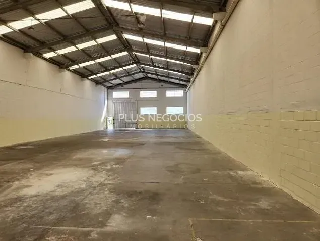 Depósito-Galpão, 530 m² - Foto 1