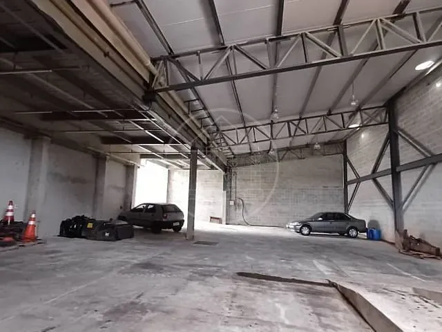 Galpão / Barracão com 1008m², à venda, no bairro Jardim das Imbuias em São Paulo