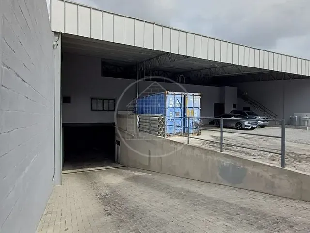 Galpão / Barracão com 1008m², à venda, no bairro Jardim das Imbuias em São Paulo