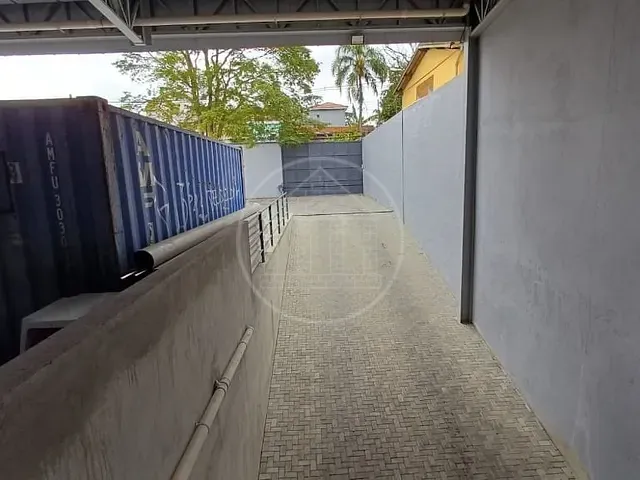 Galpão / Barracão com 1008m², à venda, no bairro Jardim das Imbuias em São Paulo