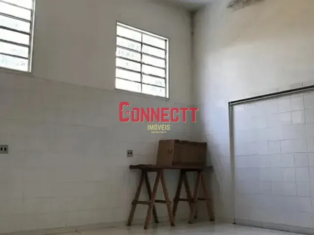 Galpão / Barracão com 649m², à venda, no bairro Jardim Salgado Filho em Ribeirão Preto