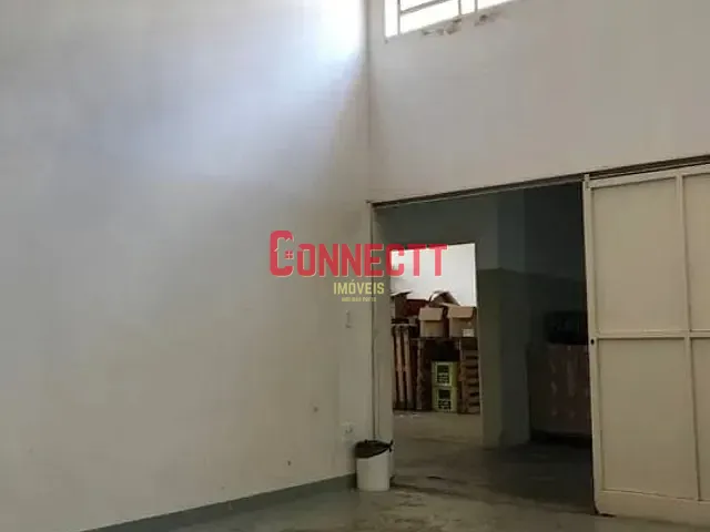 Galpão / Barracão com 649m², à venda, no bairro Jardim Salgado Filho em Ribeirão Preto