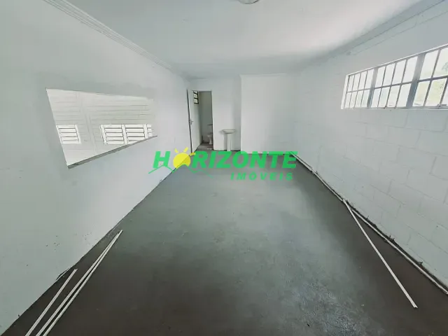 Galpão / Barracão com 450m², para alugar, no bairro Chácaras Reunidas em São José dos Campos