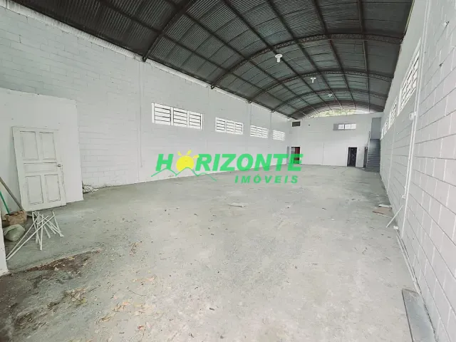 Galpão / Barracão com 450m², para alugar, no bairro Chácaras Reunidas em São José dos Campos