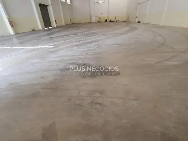 Galpão / Barracão com 1400m², para alugar, no bairro Cajuru do Sul em Sorocaba