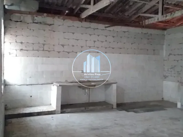 Galpão / Barracão com 200m², para alugar, no bairro Centro em Pouso Alegre