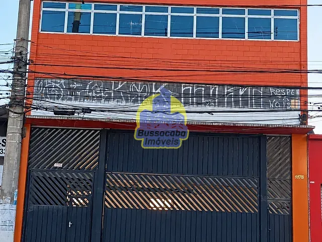 Prédio para alugar, no bairro Santo Antônio em Osasco