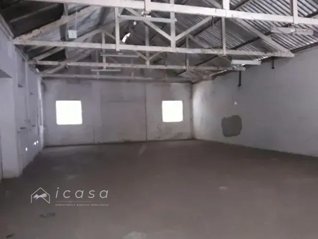 Galpão / Barracão com 900m², à venda ou para alugar, no bairro Vila São João em Caçapava