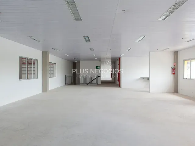 Galpão / Barracão com 8577m², para alugar, no bairro porto feliz em Porto Feliz
